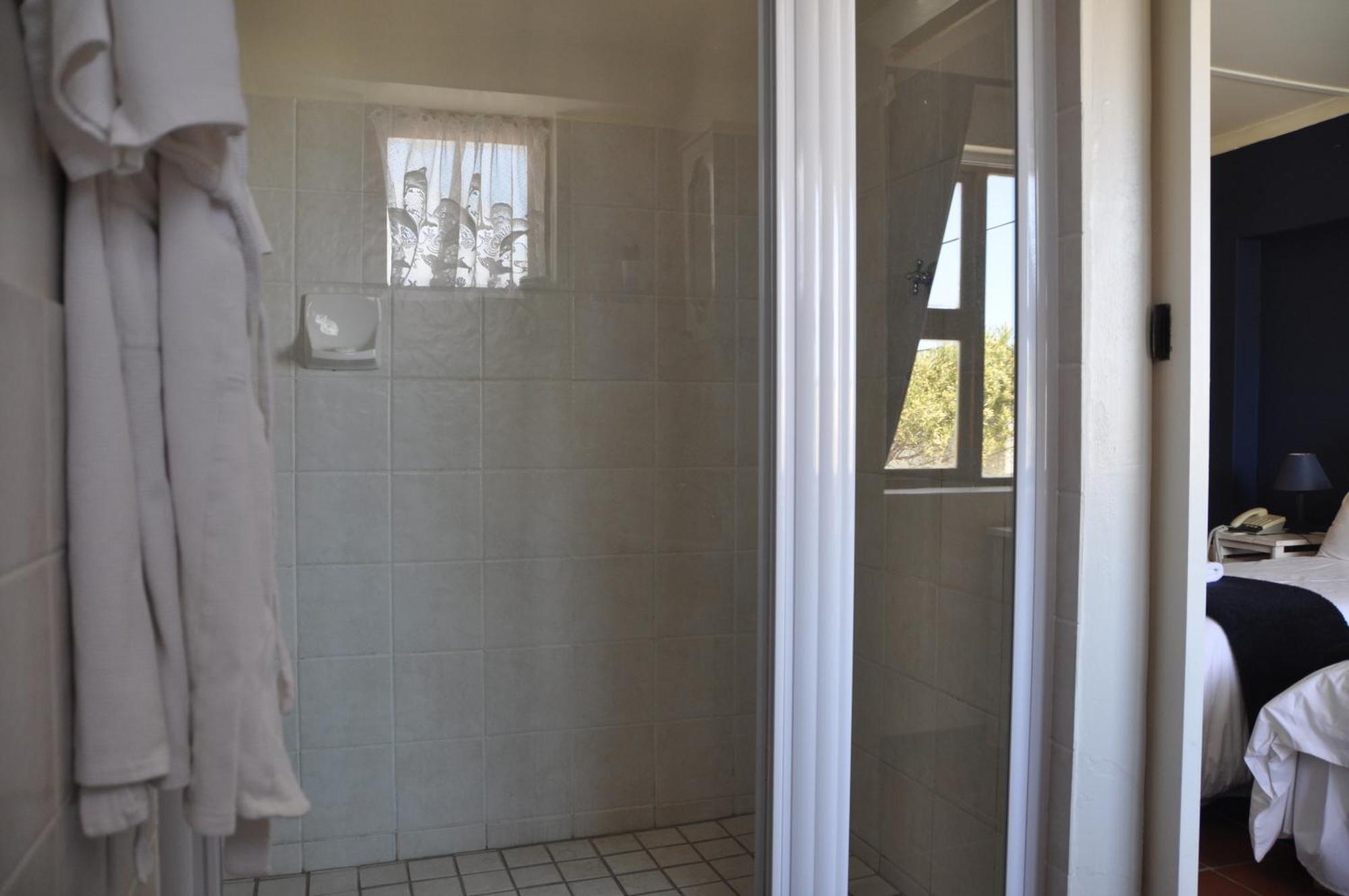 Saxon Lodge Gansbaai Extérieur photo