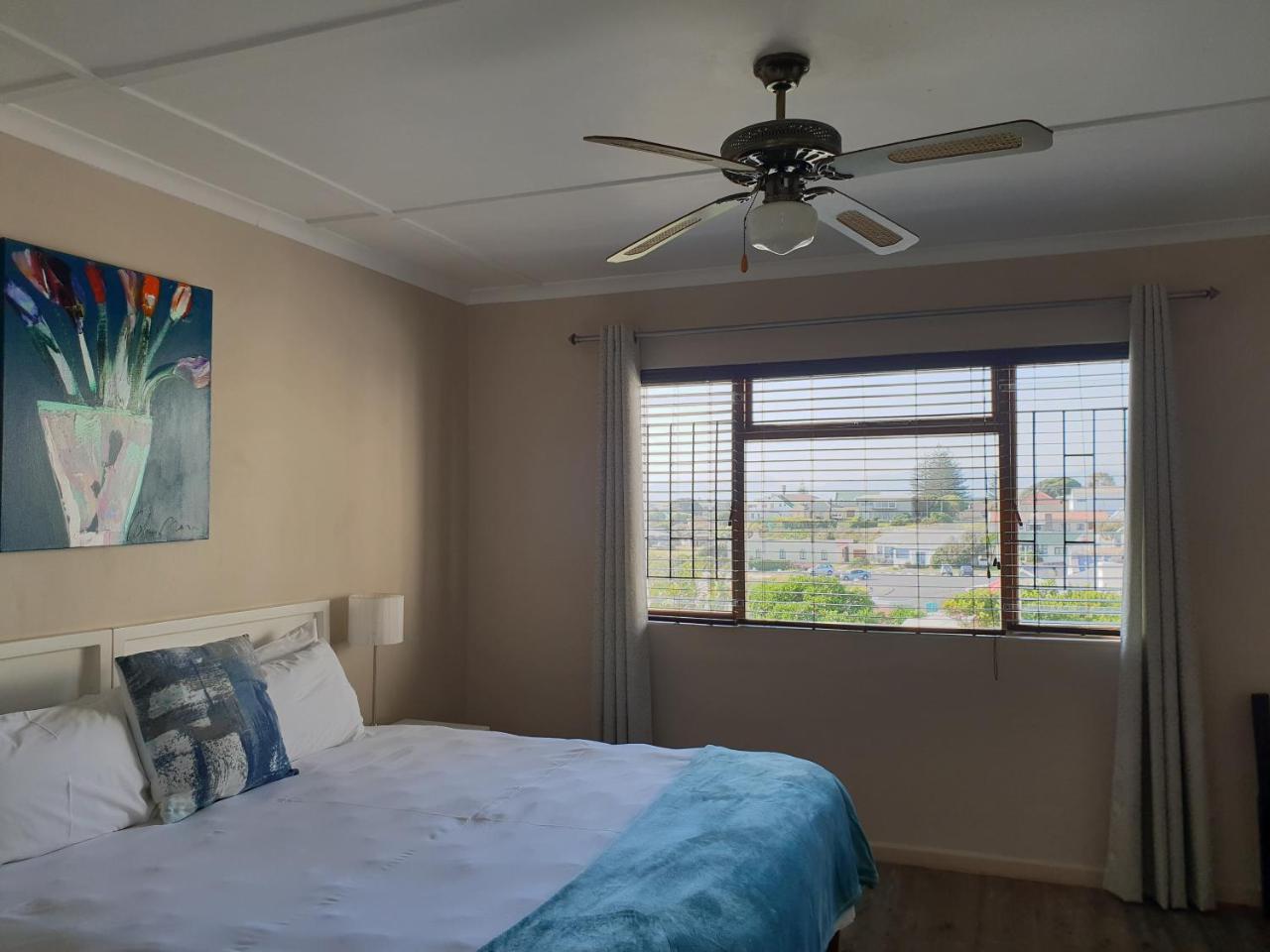 Saxon Lodge Gansbaai Extérieur photo